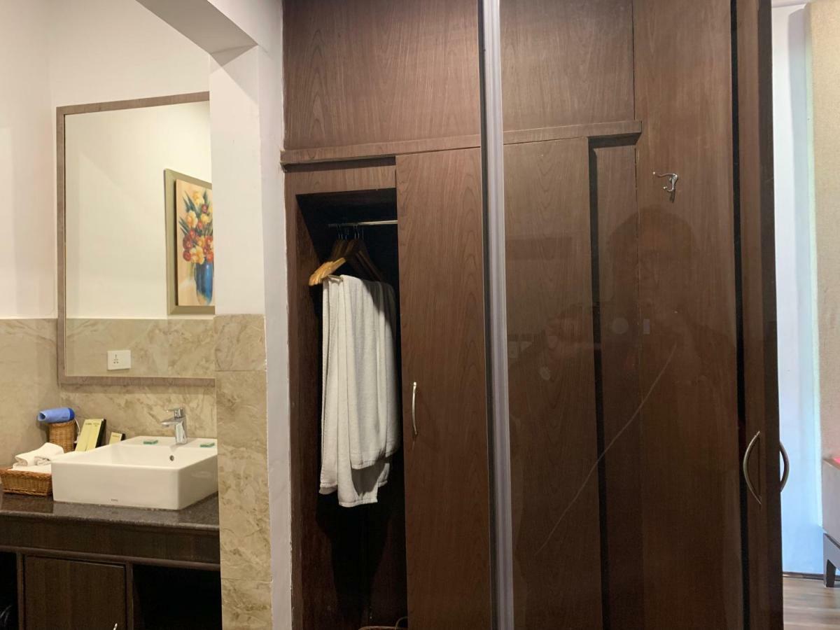 เดอะ สุลต่าน รีสอร์ต Hotel Kulan ภายนอก รูปภาพ